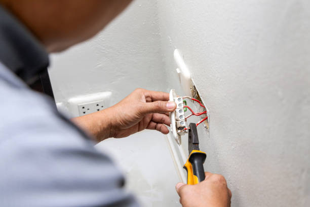 Best Electrical Outlet Repair  in New Lebanon, OH